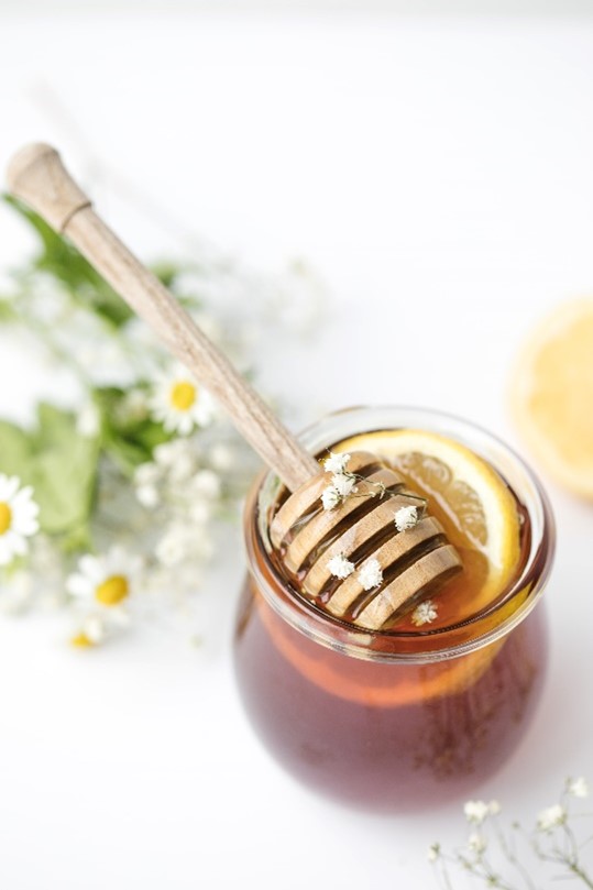 wooden-honey-drizzler