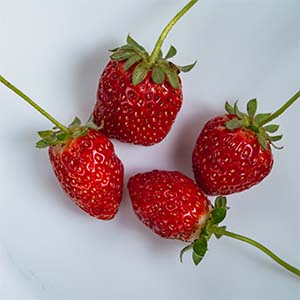 Strawberries-gabriel-kidegho-unsplash